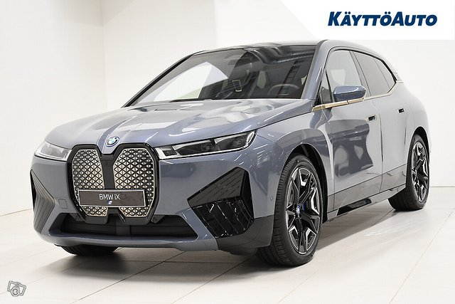 BMW IX