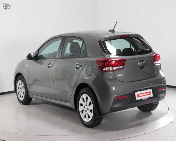 Kia RIO 7