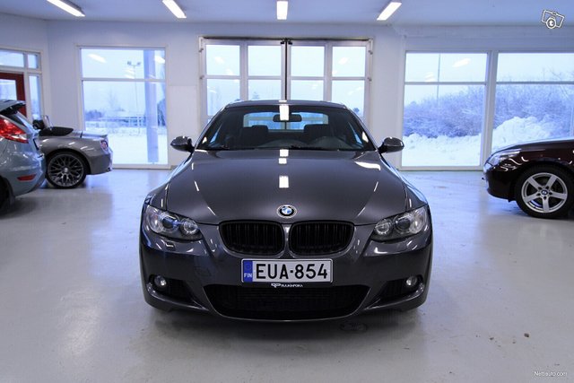 BMW 335 2
