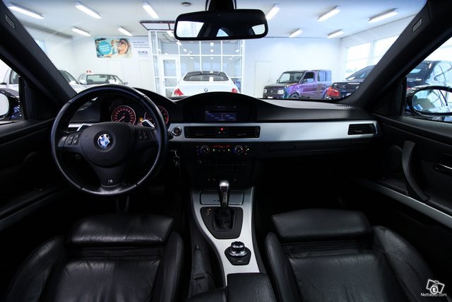 BMW 335 18