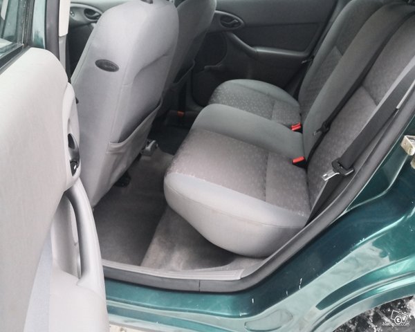 Ford Focus 10
