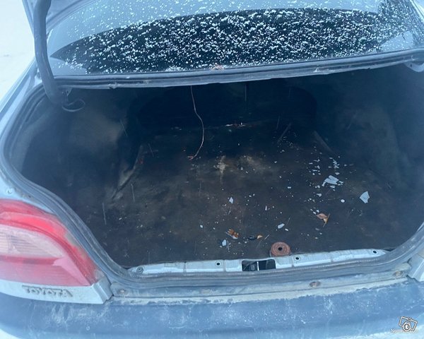 Toyota Avensis 8