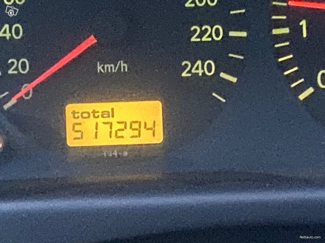Toyota Avensis 14