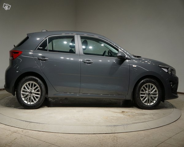 Kia RIO 4