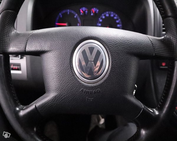 Volkswagen Multivan 18