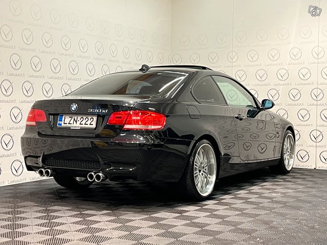 BMW 330 3