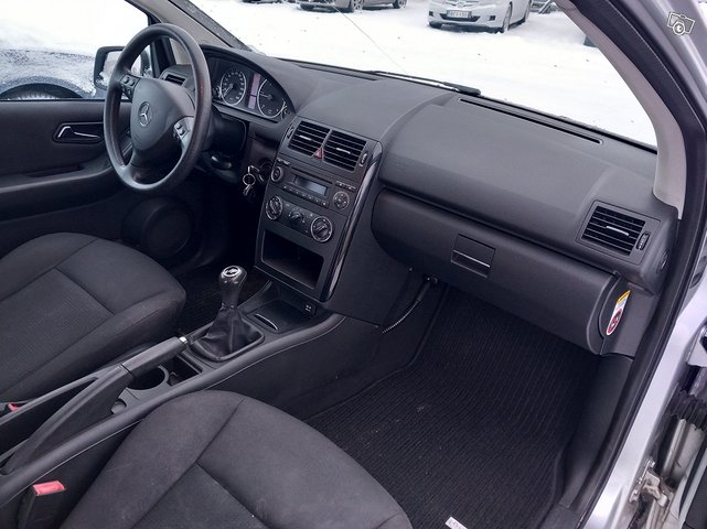 Mercedes-Benz A-sarja 13