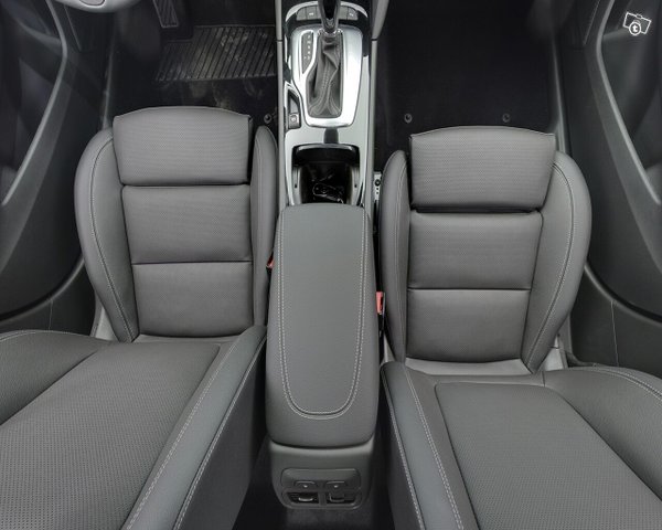 Opel Insignia 11