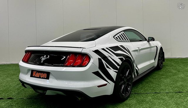 Ford Mustang 5