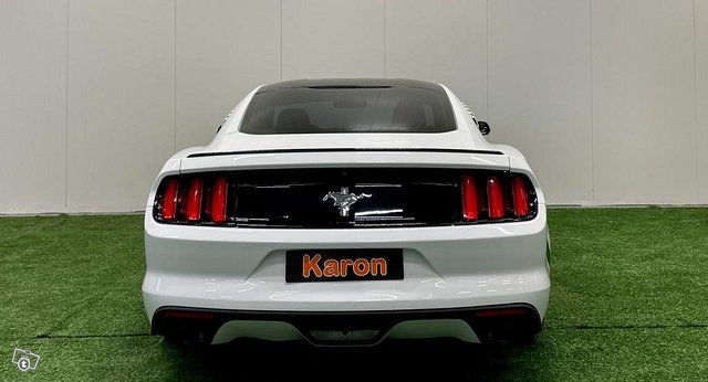 Ford Mustang 7
