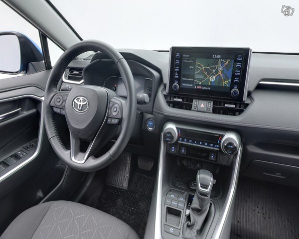 TOYOTA RAV4 9