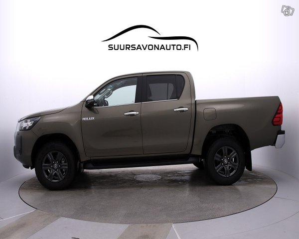 Toyota Hilux 2
