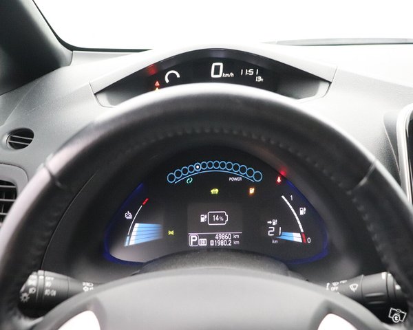 Nissan Leaf 12