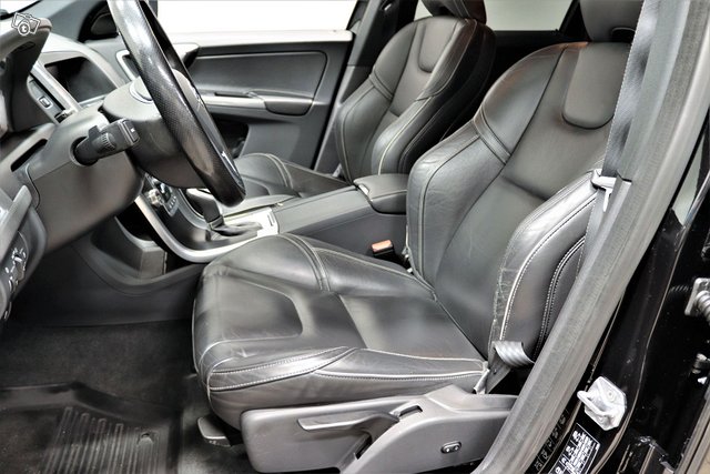 Volvo XC60 9