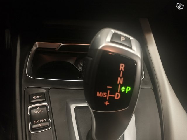 BMW 118 12