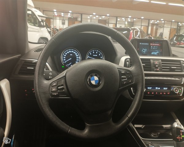BMW 118 14
