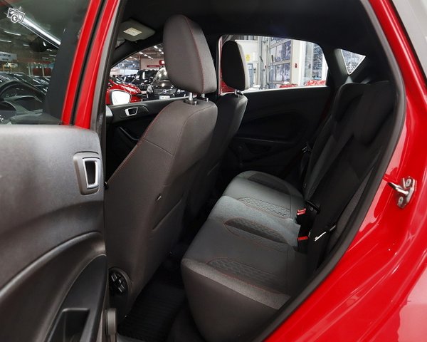 Ford Fiesta 11