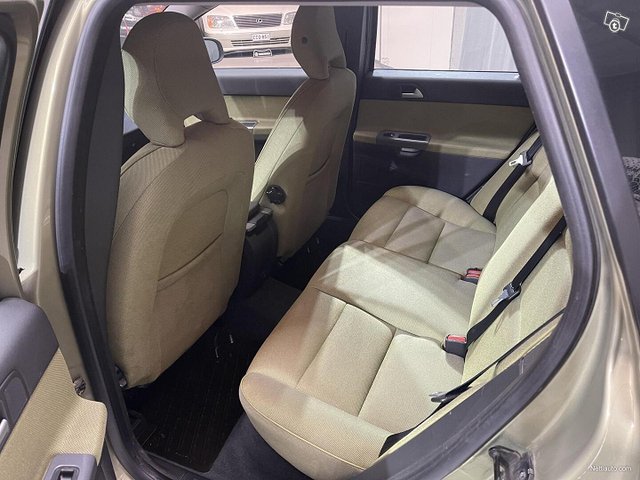 Volvo V50 8