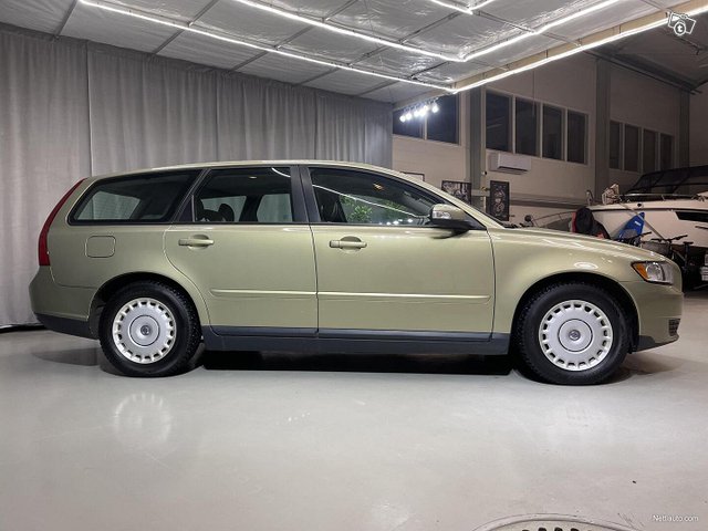 Volvo V50 18
