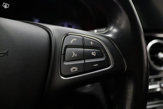 Mercedes-Benz C 15