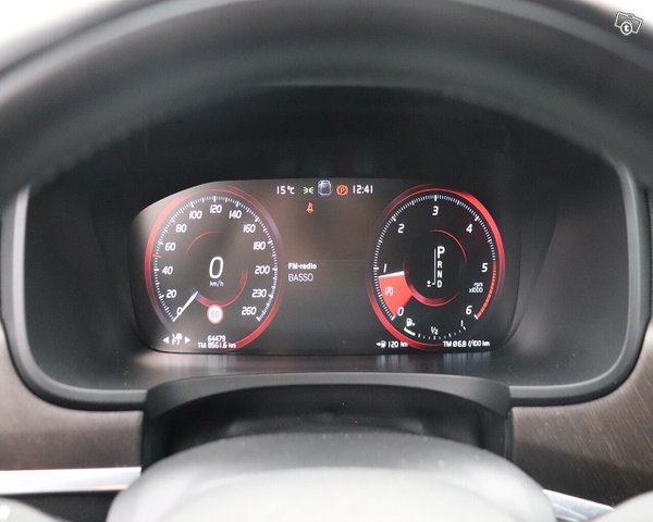 Volvo V90 Cross Country 14