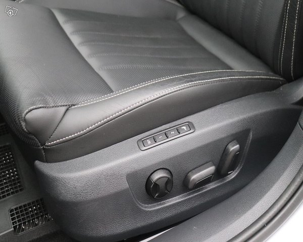 SKODA SUPERB 22