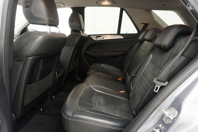 Mercedes-Benz ML 13