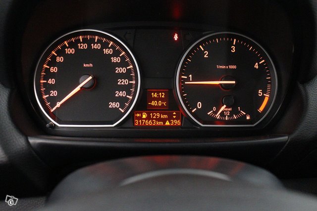BMW 123 13