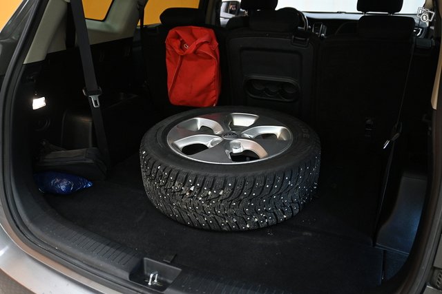 Kia Carens 23