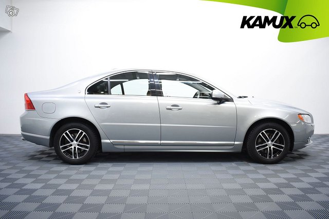 Volvo S80 2