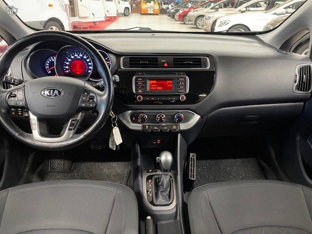 Kia Rio 9