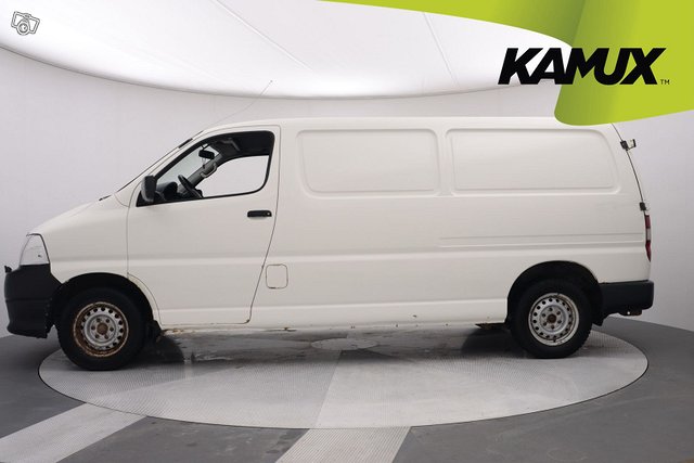 Toyota Hiace 7