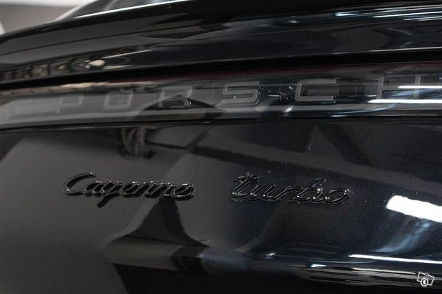 Porsche Cayenne 7