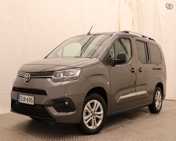 Toyota Proace CITY Verso EV 1