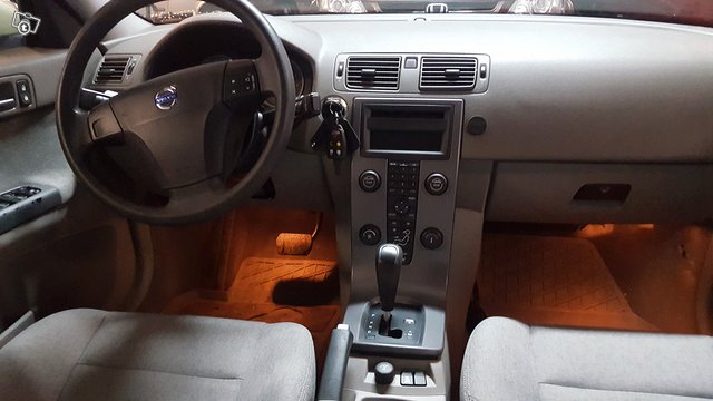 Volvo S40 10