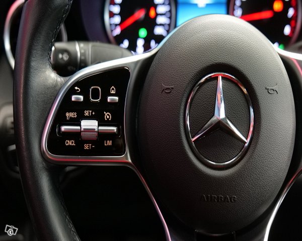 Mercedes-Benz GLC 24
