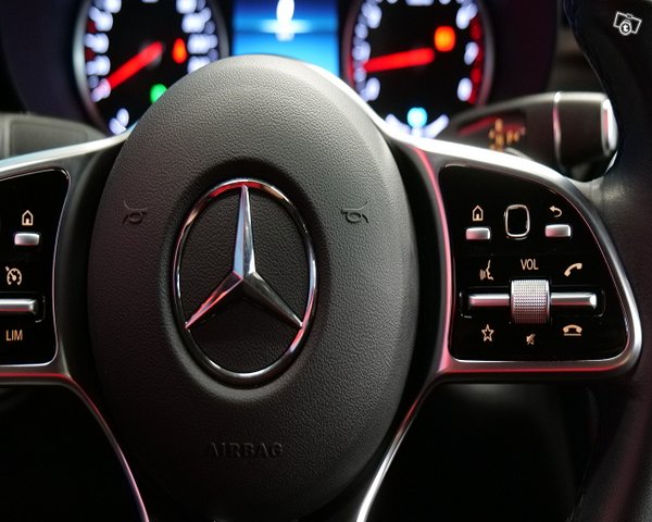 Mercedes-Benz GLC 25