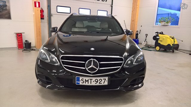 Mercedes-Benz E 2
