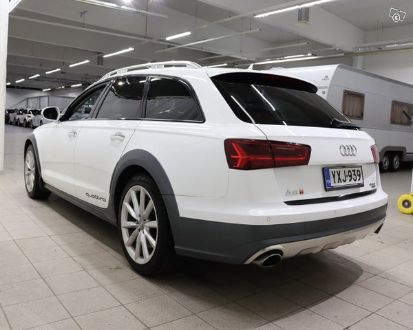Audi A6 Allroad Quattro 8