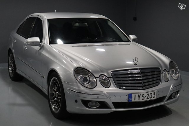 Mercedes-Benz E 1