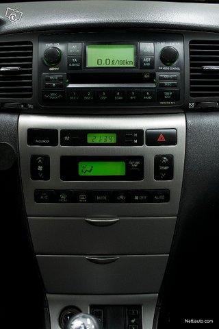 Toyota Corolla 13