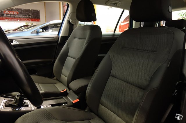 Volkswagen Golf 8