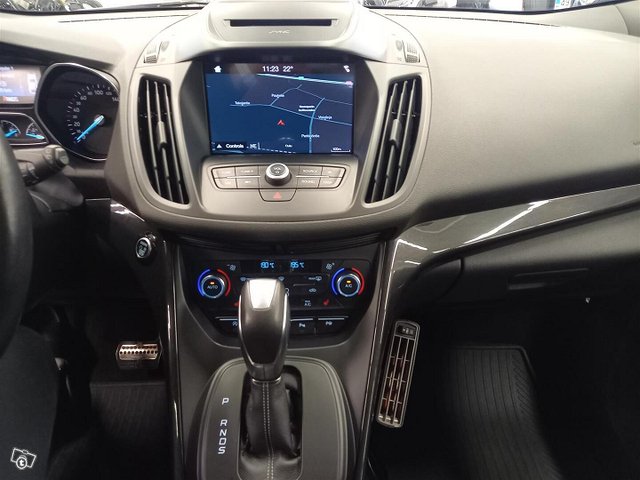 Ford Kuga 13