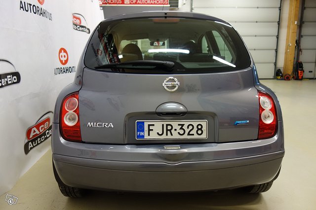 Nissan Micra 5