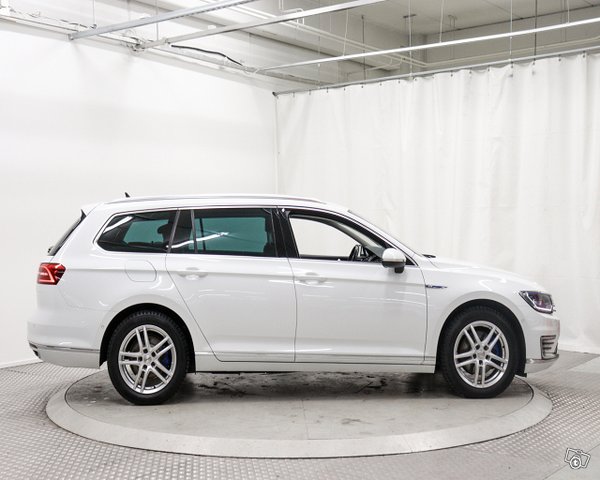Volkswagen Passat 4