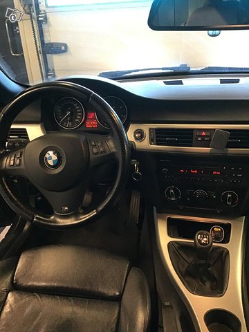BMW 330 15