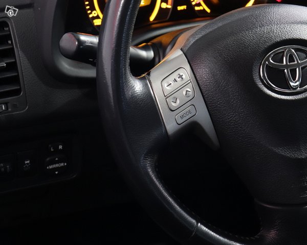 Toyota Corolla 8