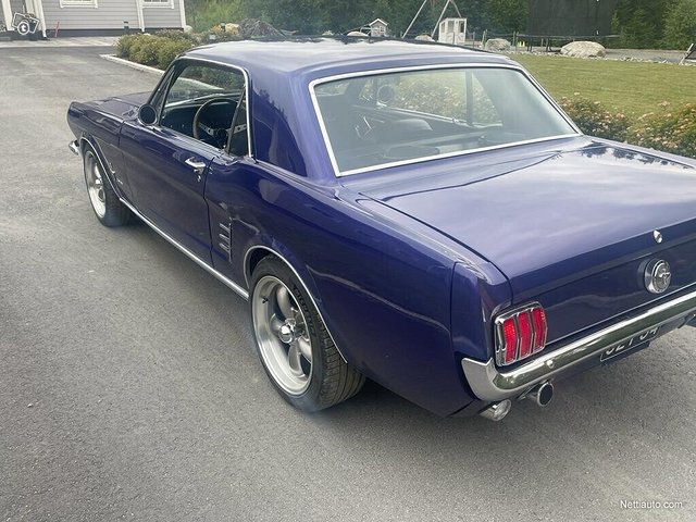 Ford Mustang 5