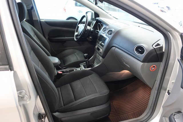 Ford Focus 6