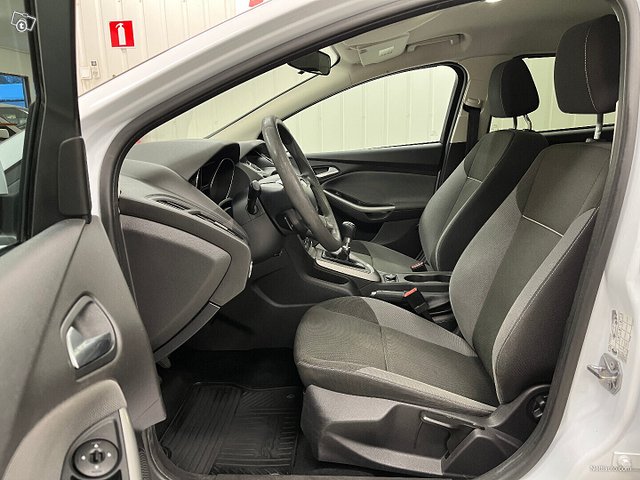 Ford Focus 6